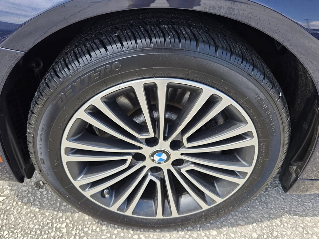 Used 2017 BMW 530i RWD image 9