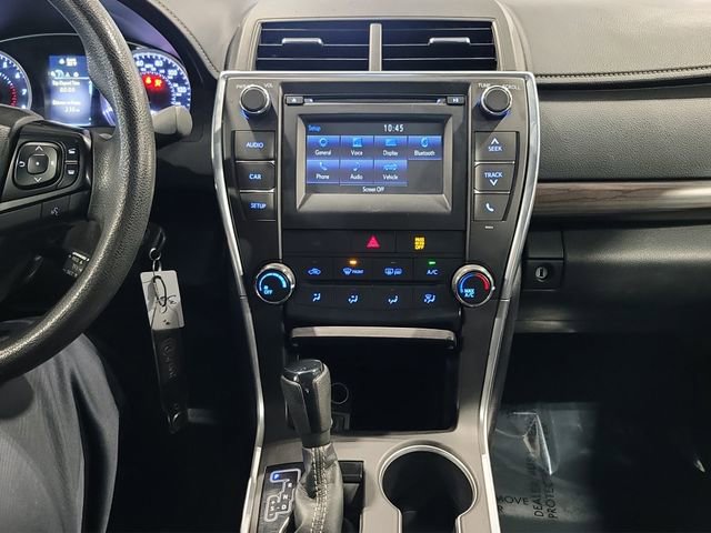 Used 2016 Toyota Camry LE image 14