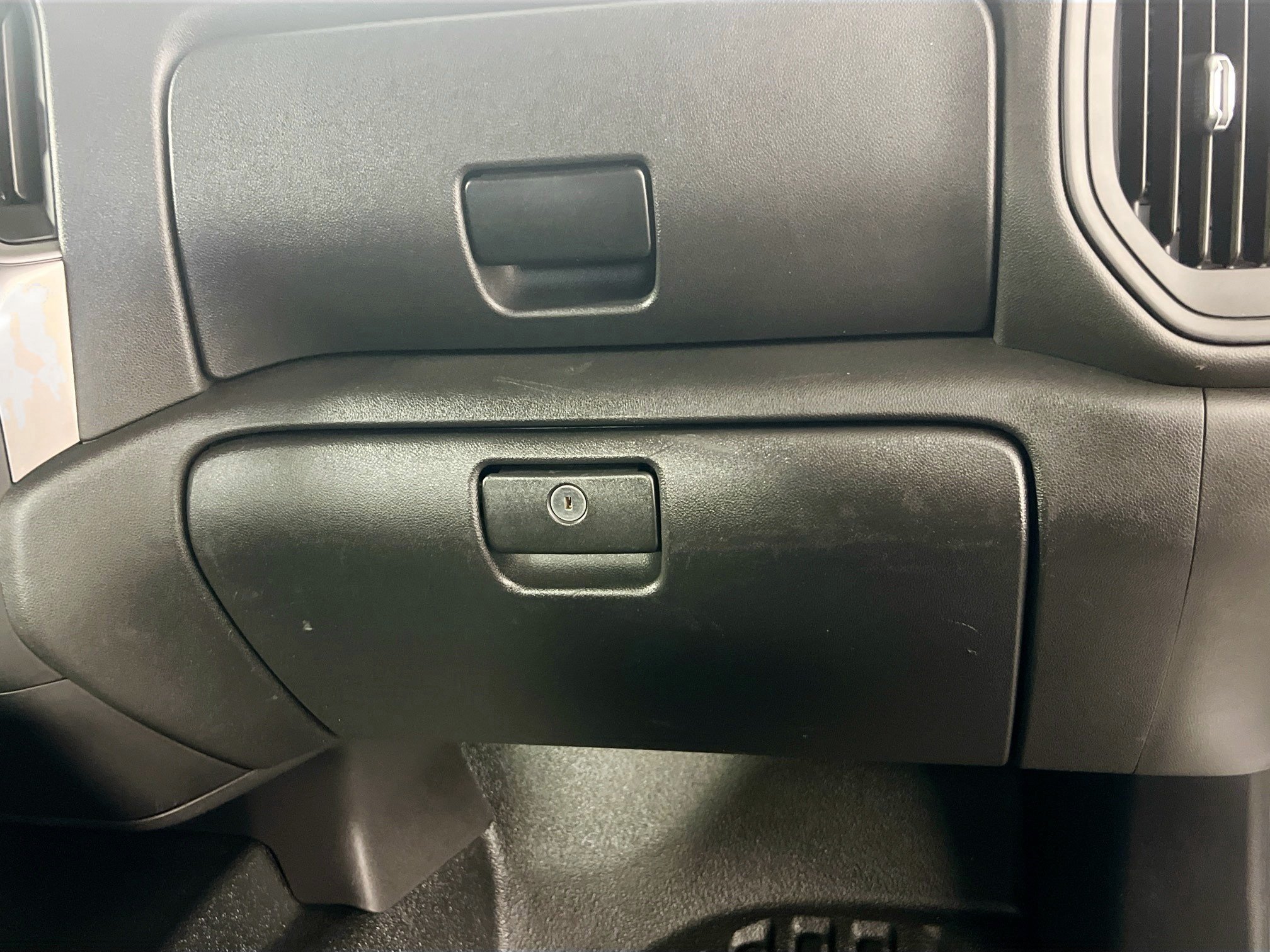 Used 2023 Chevrolet Silverado 1500 W/T w/ WT Value Package RWD image 34
