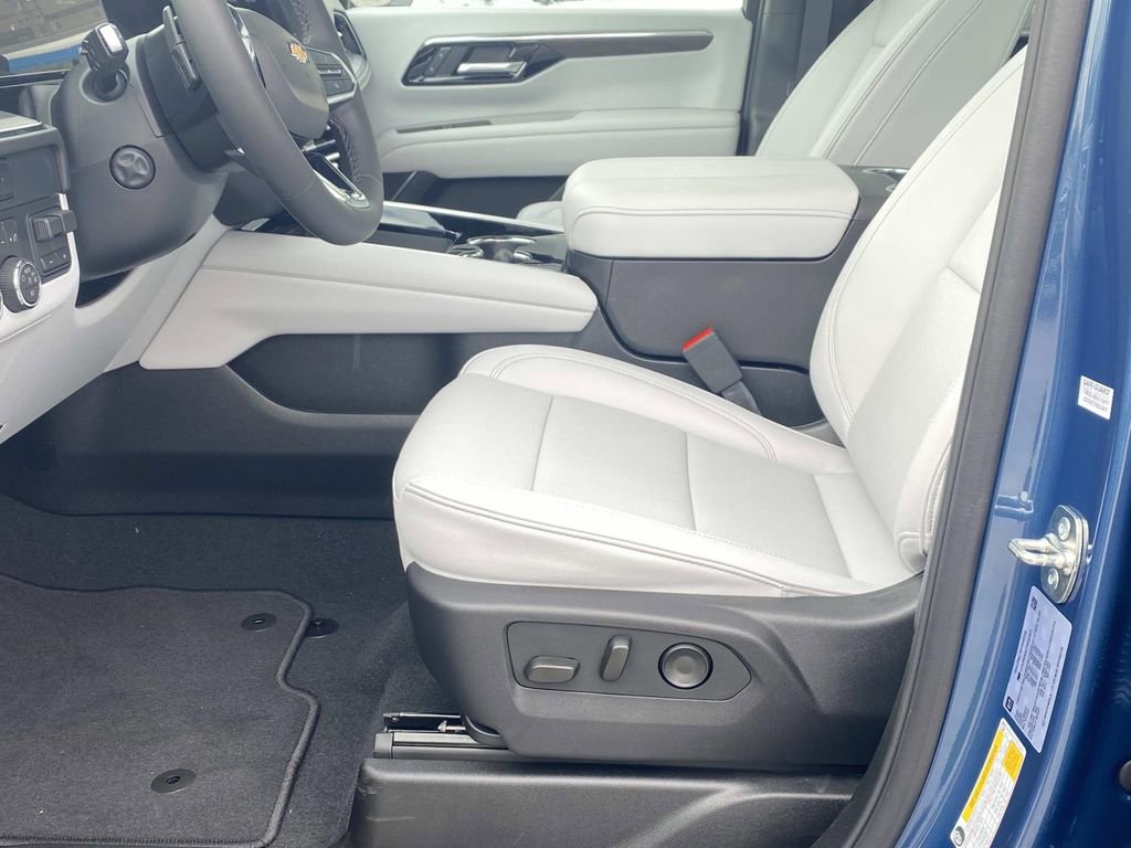 New 2026 Chevrolet Suburban Premier w/ Sun And Tow Package image 20