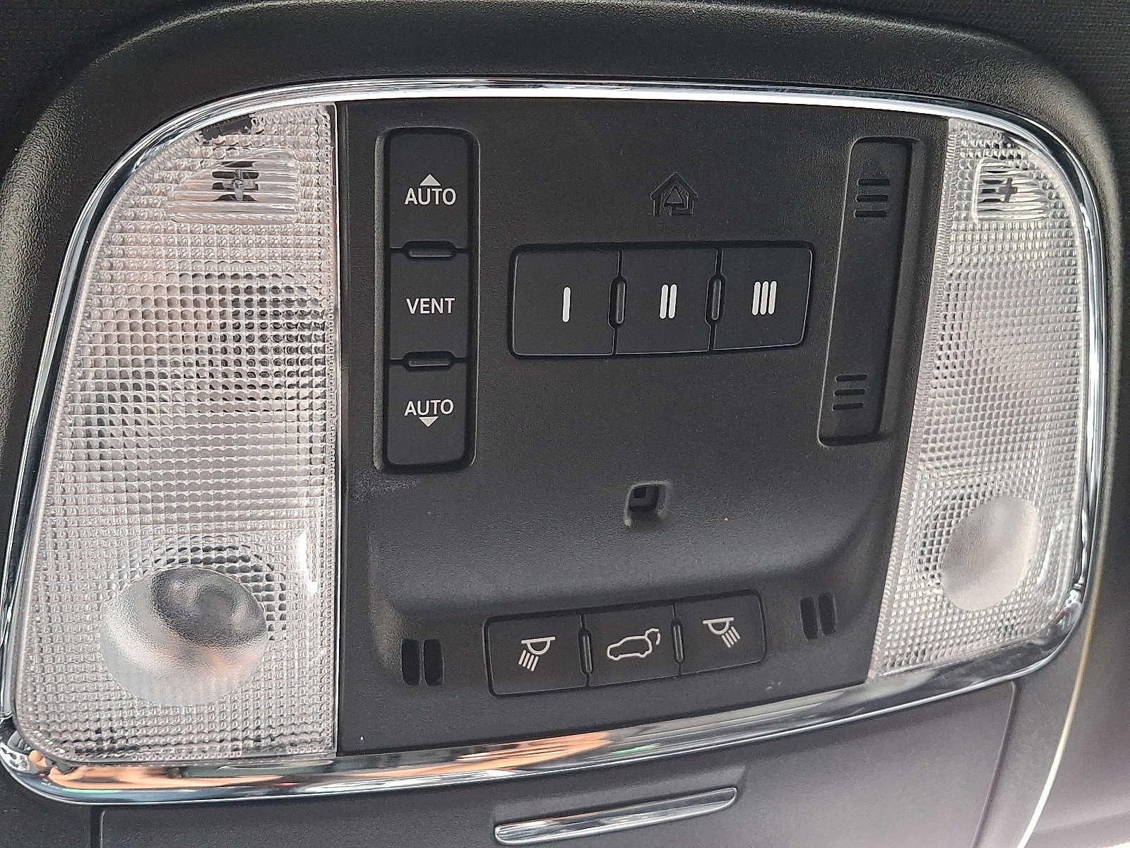 Used 2021 Jeep Grand Cherokee Limited image 28