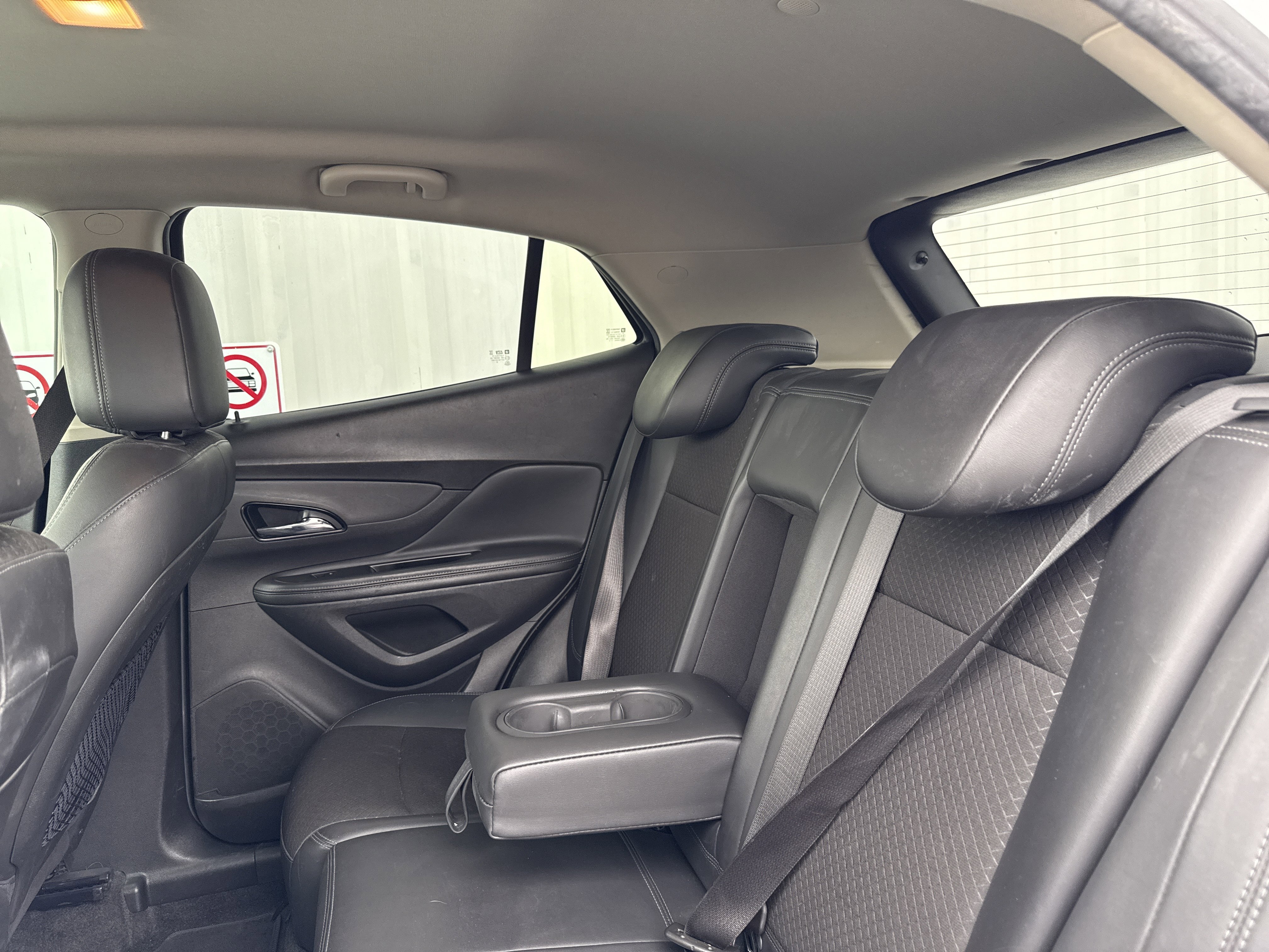 Used 2021 Buick Encore Preferred image 18
