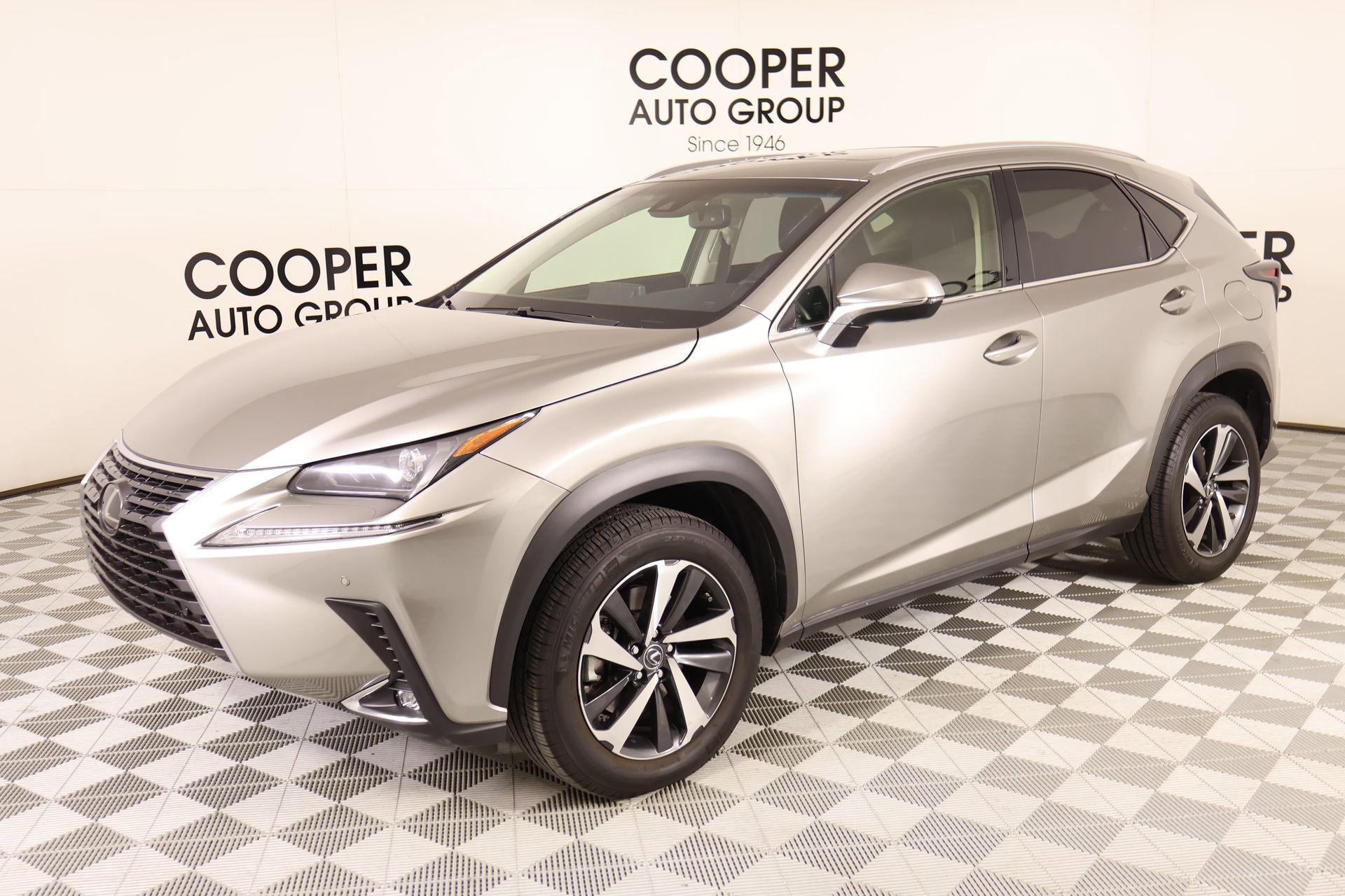 Used 2018 Lexus NX 300 FWD w/ Premium Package image 11