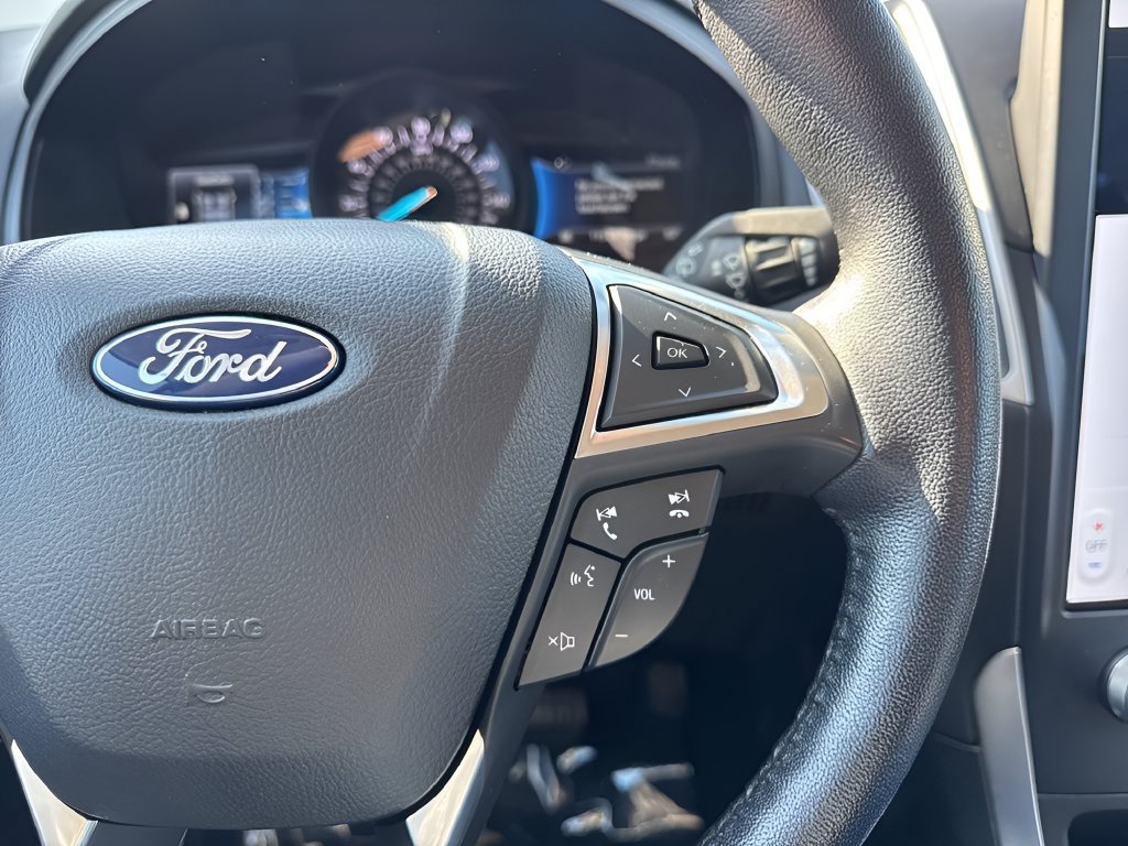 Used 2023 Ford Edge SEL AWD/4WD image 15