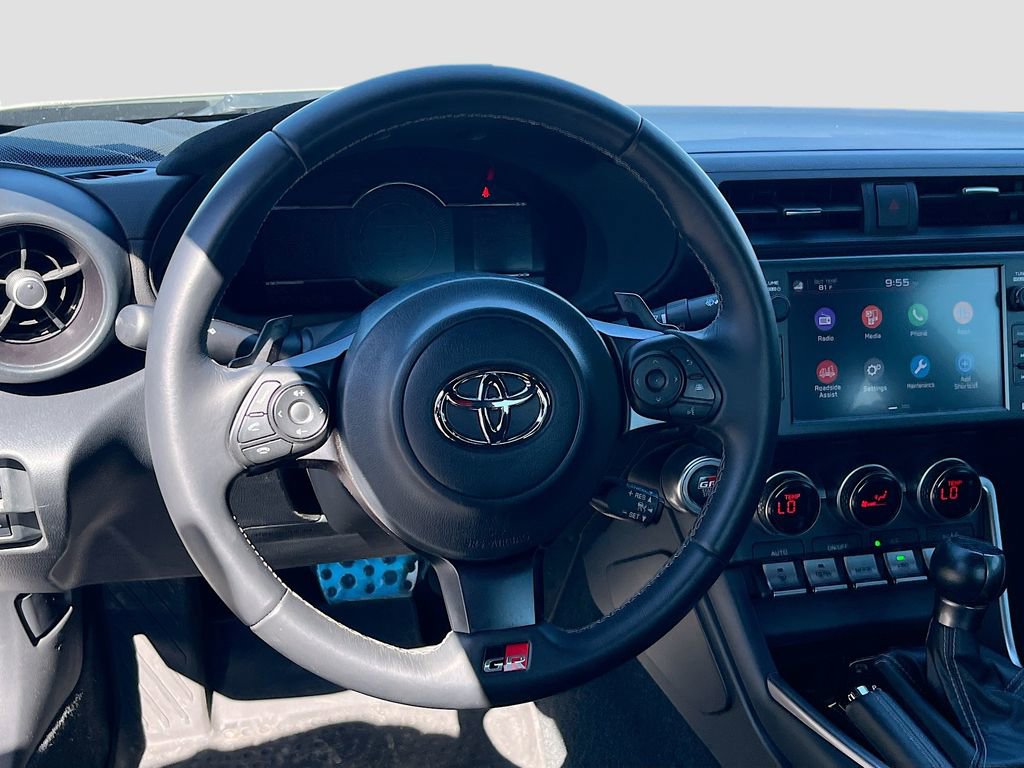 Used 2025 Toyota GR86 Premium w/ ALL Weather Mat Package (TMS) RWD image 11