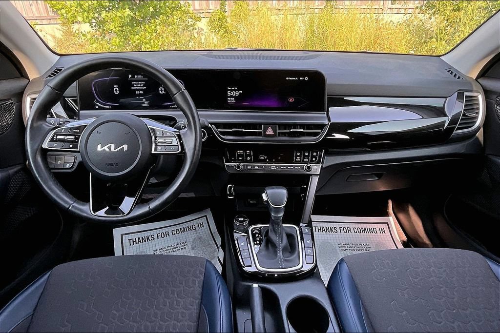 Used 2025 Kia Seltos S AWD/4WD image 15
