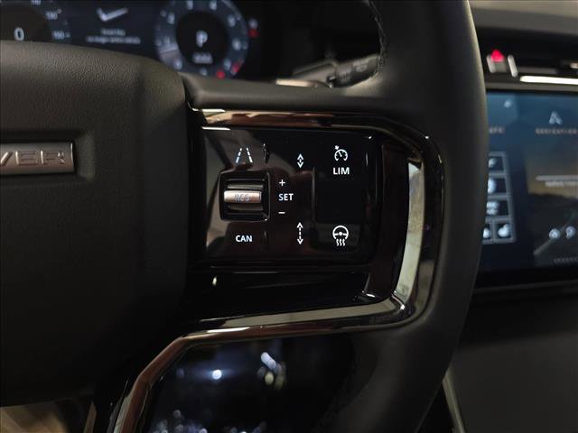 Certified 2025 Land Rover Range Rover Evoque Dynamic SE image 18