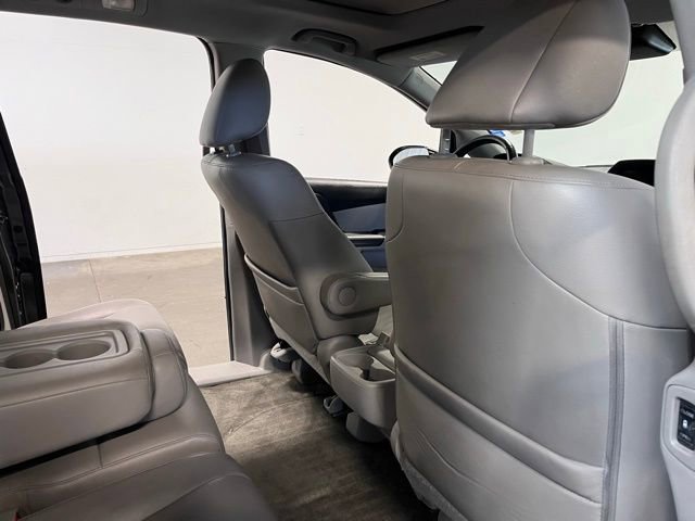 Used 2015 Honda Odyssey Touring image 14