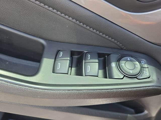 Used 2023 Chevrolet Traverse LT FWD image 30