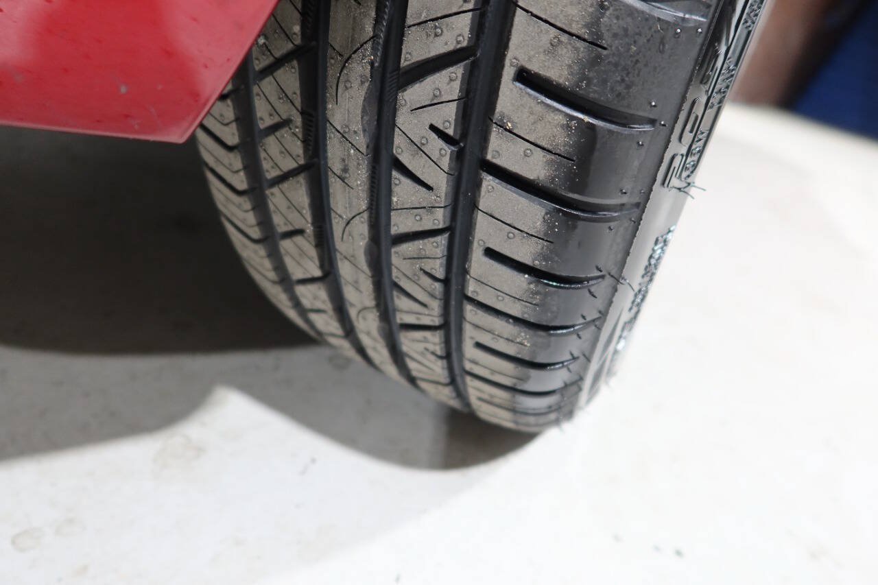 Used 2022 MAZDA MX-5 Miata RF Grand Touring RWD image 34