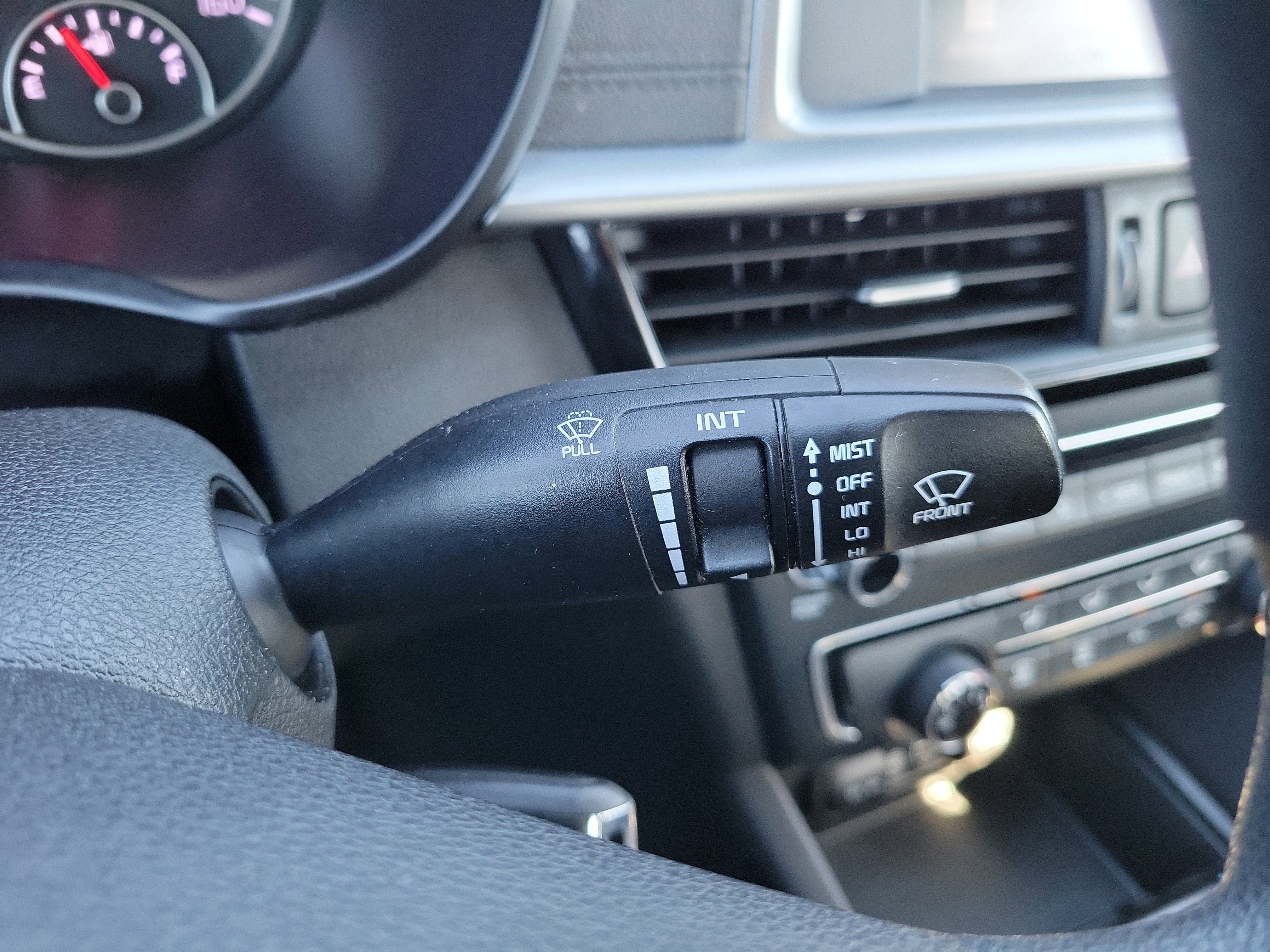 Used 2019 Kia Optima LX image 29