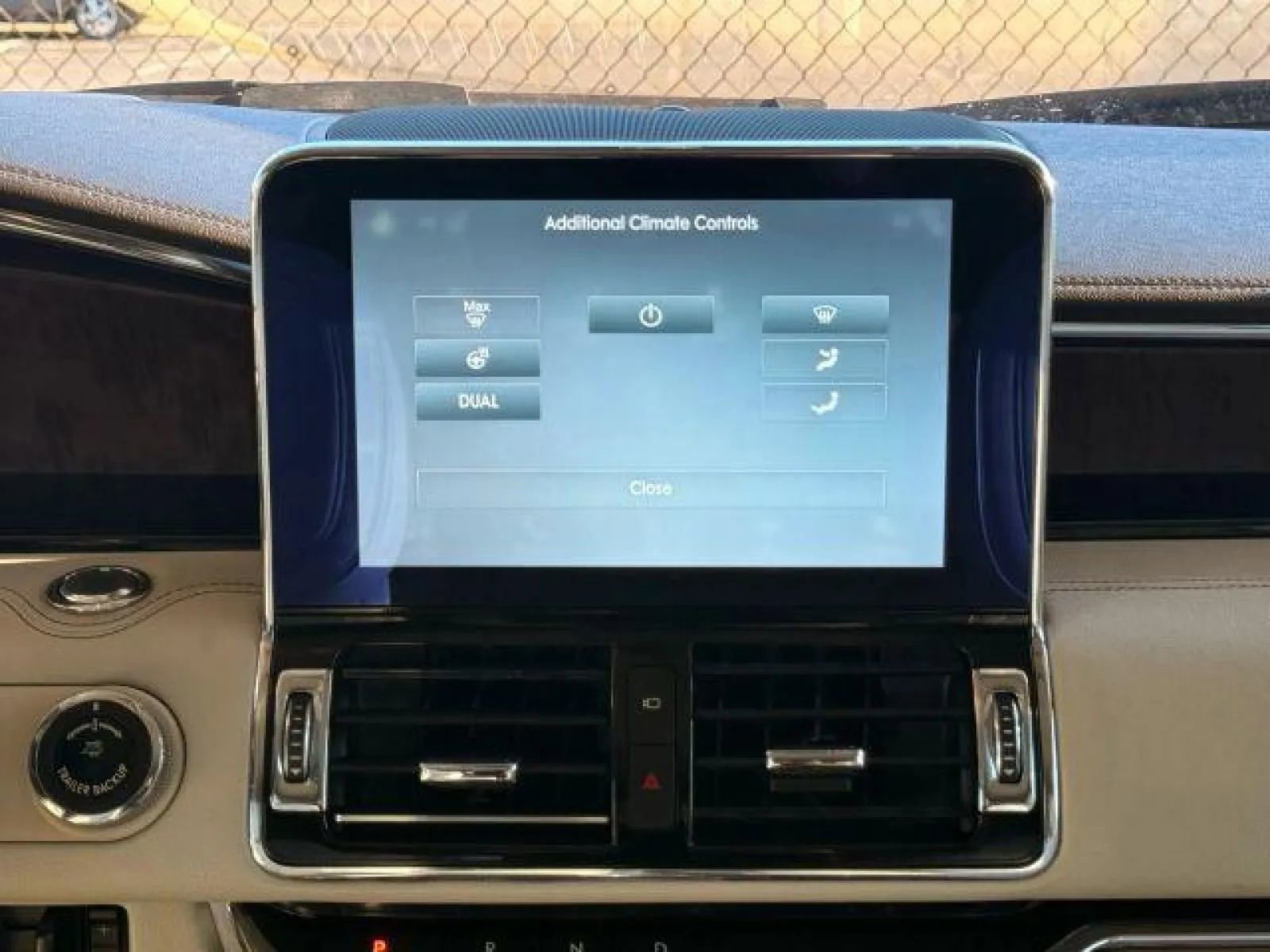 Used 2018 Lincoln Navigator L Reserve w/ Technology Package image 31