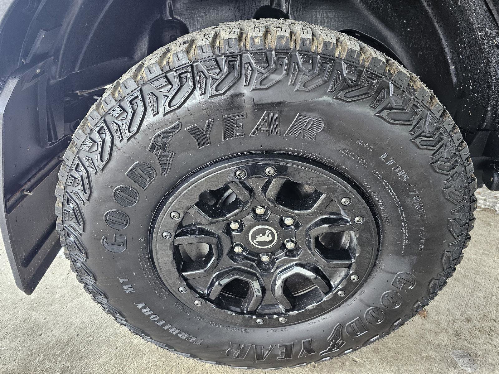 Used 2023 Ford Bronco Wildtrak image 12