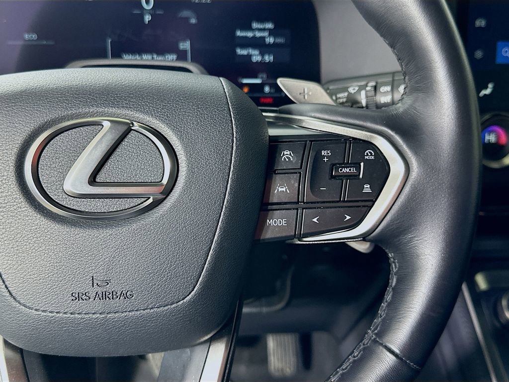 Used 2025 Lexus GX 550 w/ Accessory Package (Z1) image 22