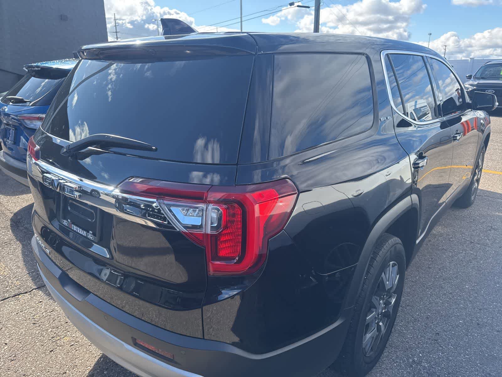 Used 2021 GMC Acadia SLE FWD image 13