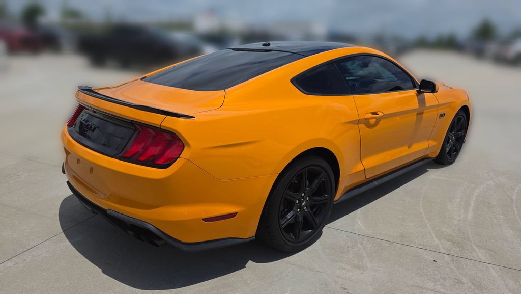 Used 2018 Ford Mustang GT Premium w/ Black Accent Package RWD image 5