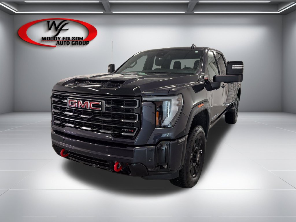 Used 2026 GMC Sierra 2500 AT4 AWD/4WD image 3