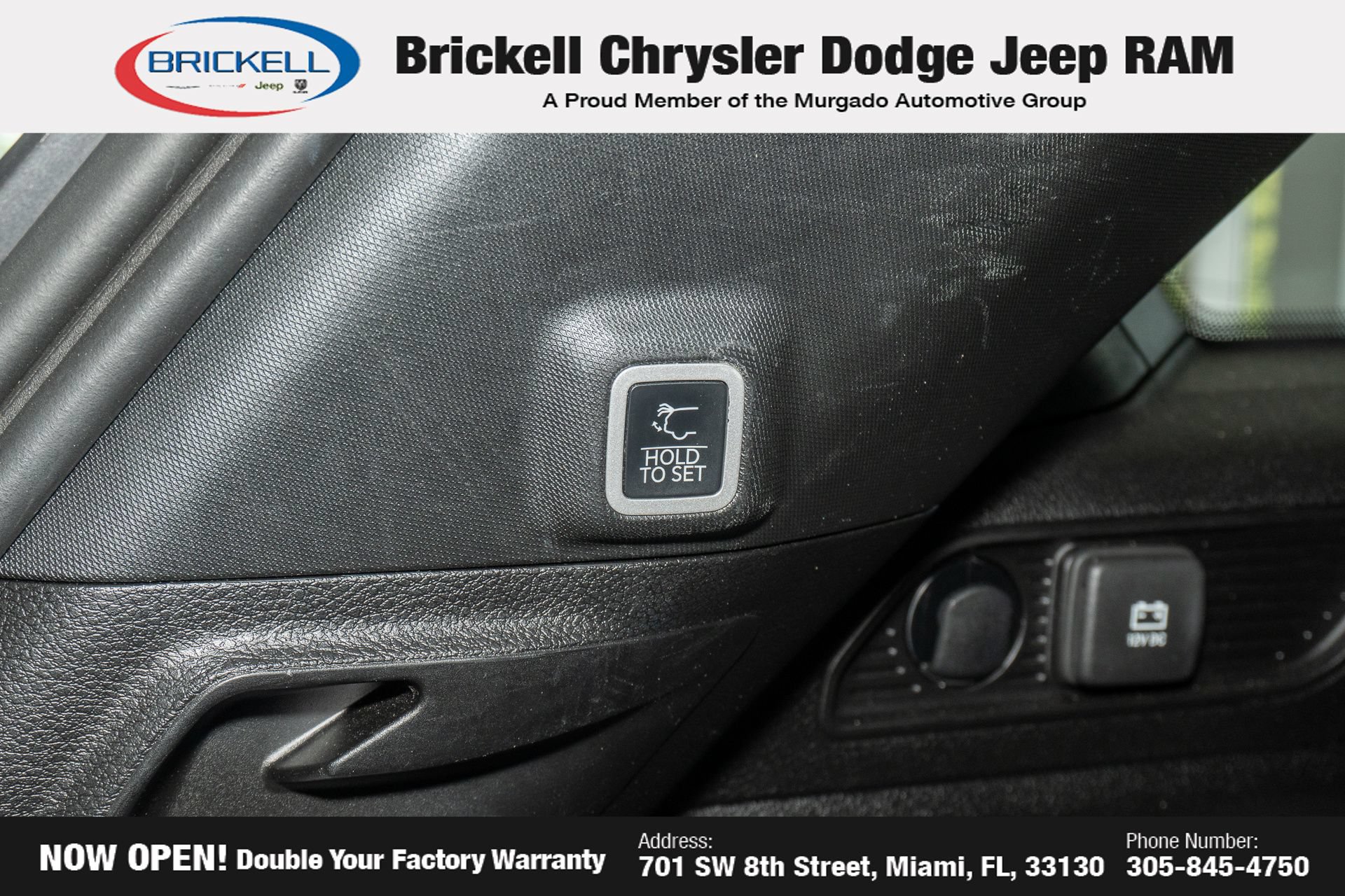 Used 2025 Jeep Grand Cherokee Limited AWD/4WD image 10
