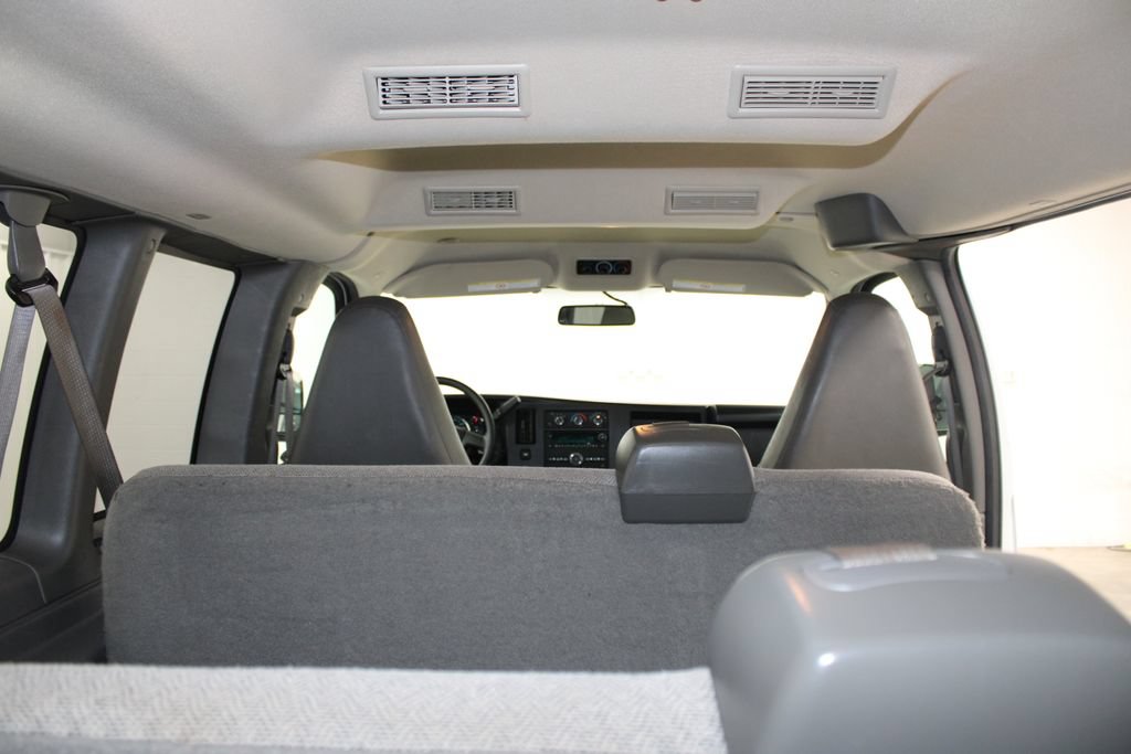 Used 2023 Chevrolet Express 3500 LS RWD image 27