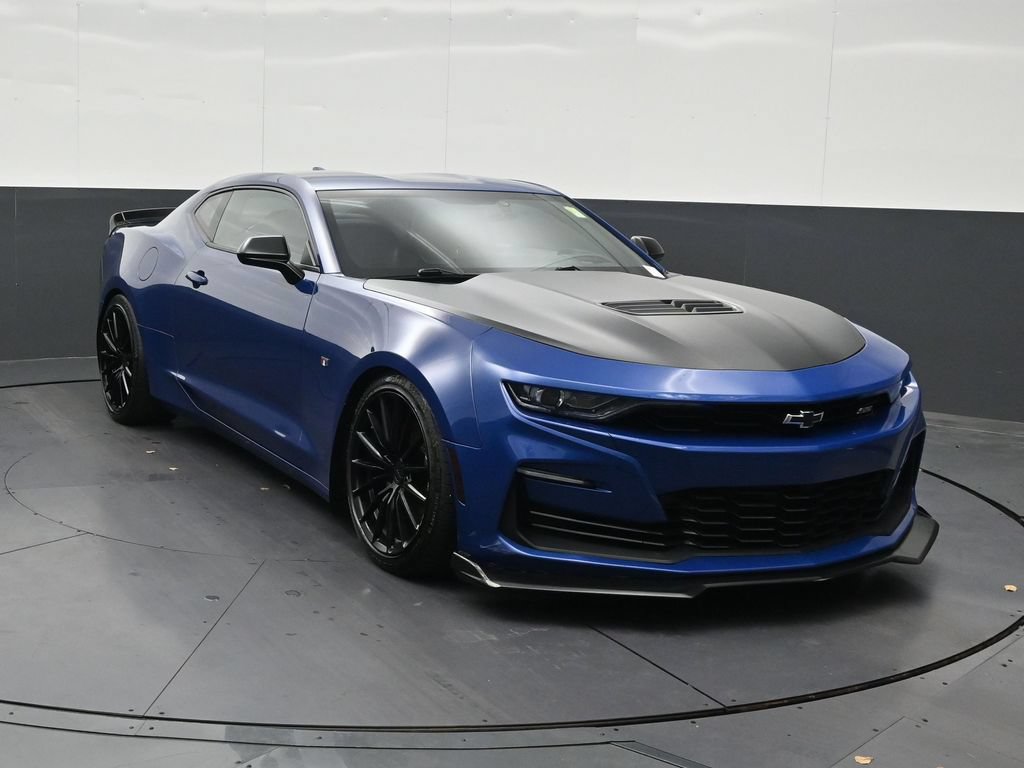 Used 2020 Chevrolet Camaro SS RWD image 8