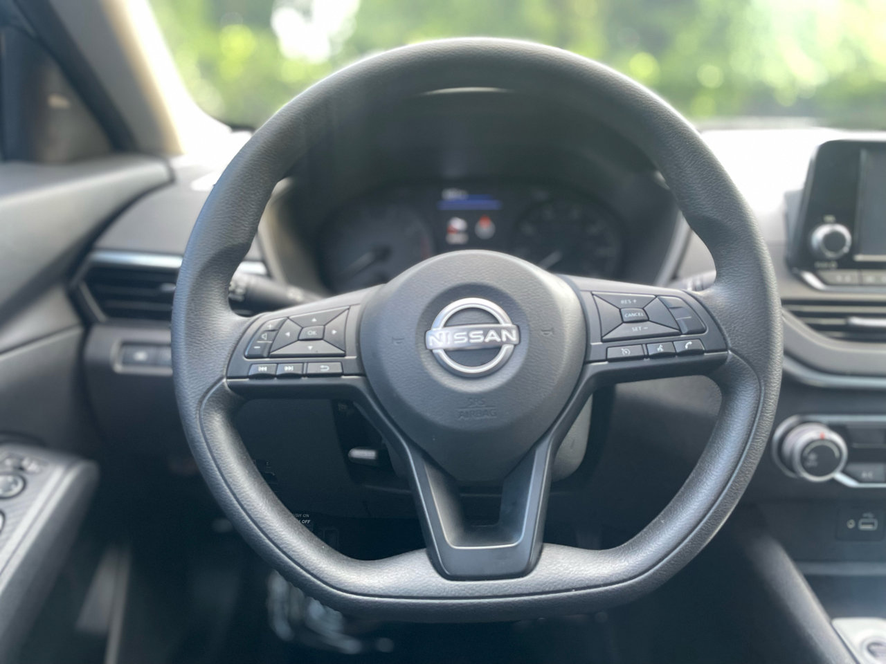 Used 2024 Nissan Altima 2.5 S image 30