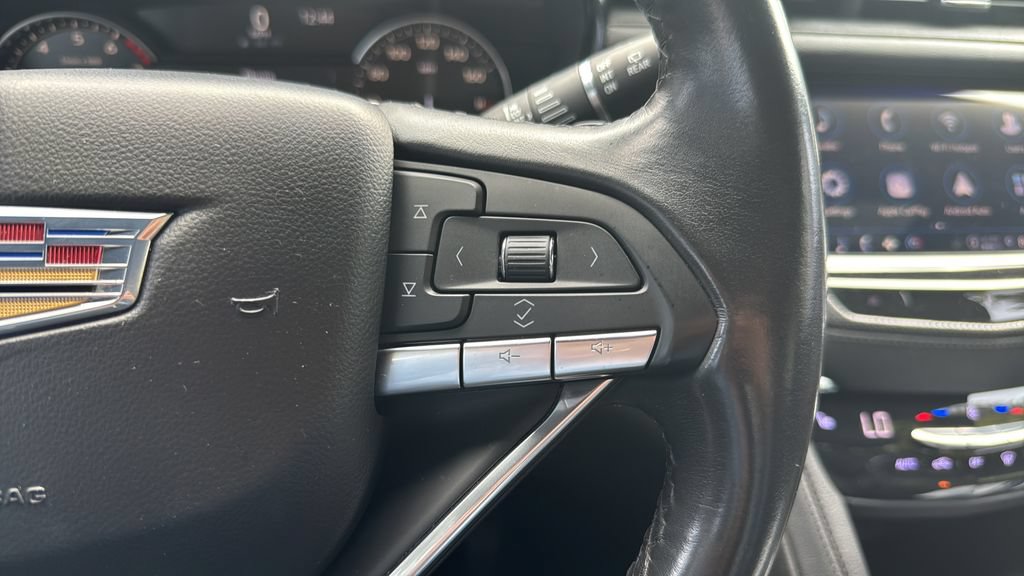 Used 2021 Cadillac XT6 Luxury FWD image 21