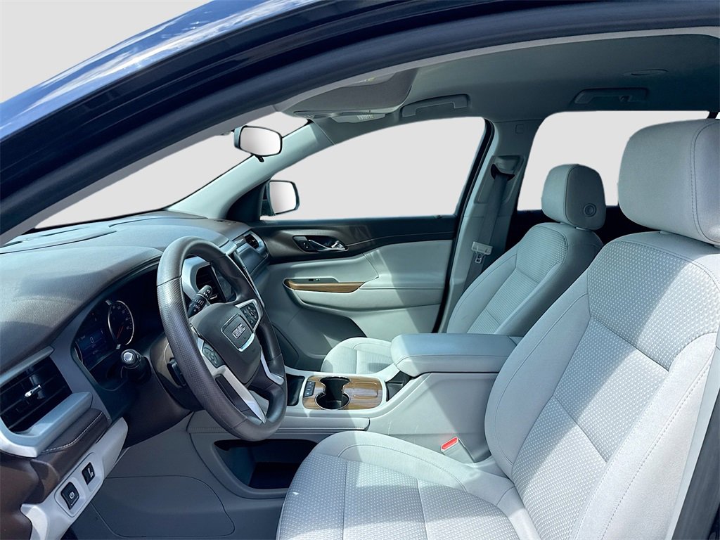 Used 2021 GMC Acadia SLE image 10