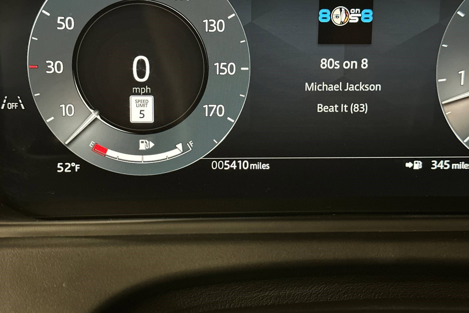 Used 2026 Land Rover Range Rover Velar Dynamic SE image 34