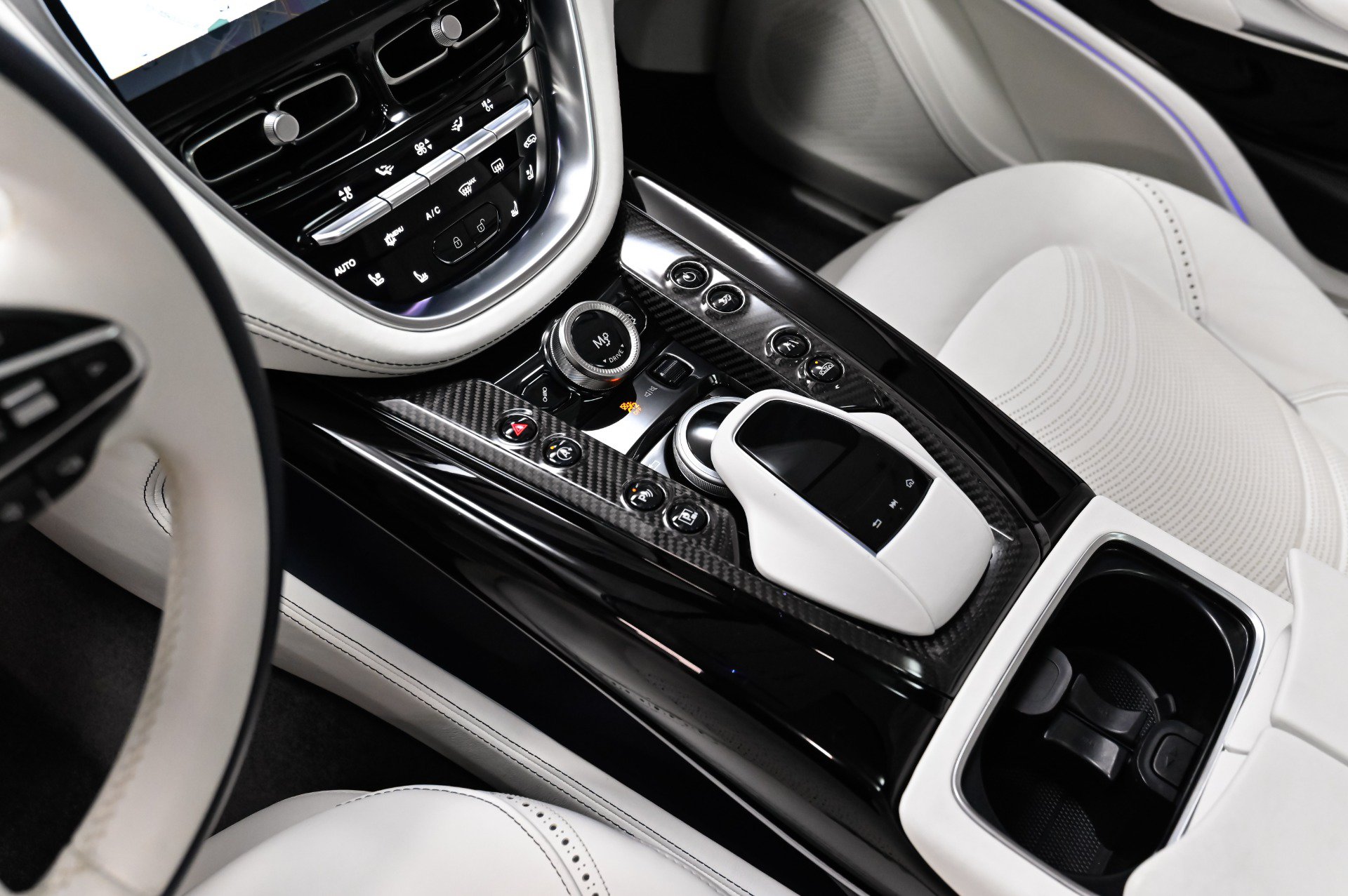Used 2023 Aston Martin DBX 707 AWD/4WD image 11