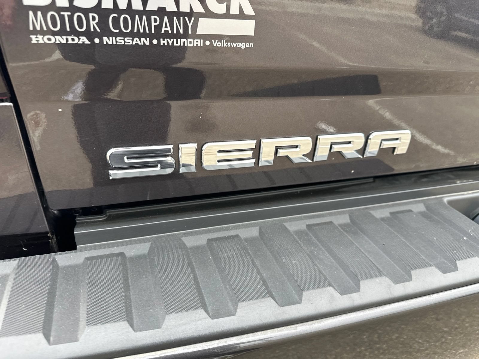 Used 2015 GMC Sierra 1500 Denali AWD/4WD image 9