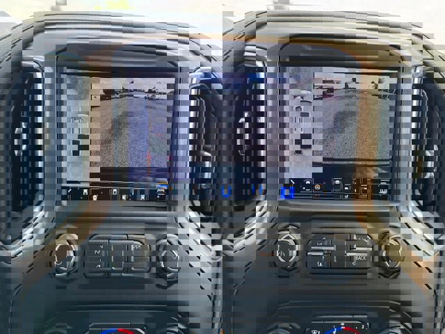 Used 2021 Chevrolet Silverado 1500 High Country w/ Technology Package image 36