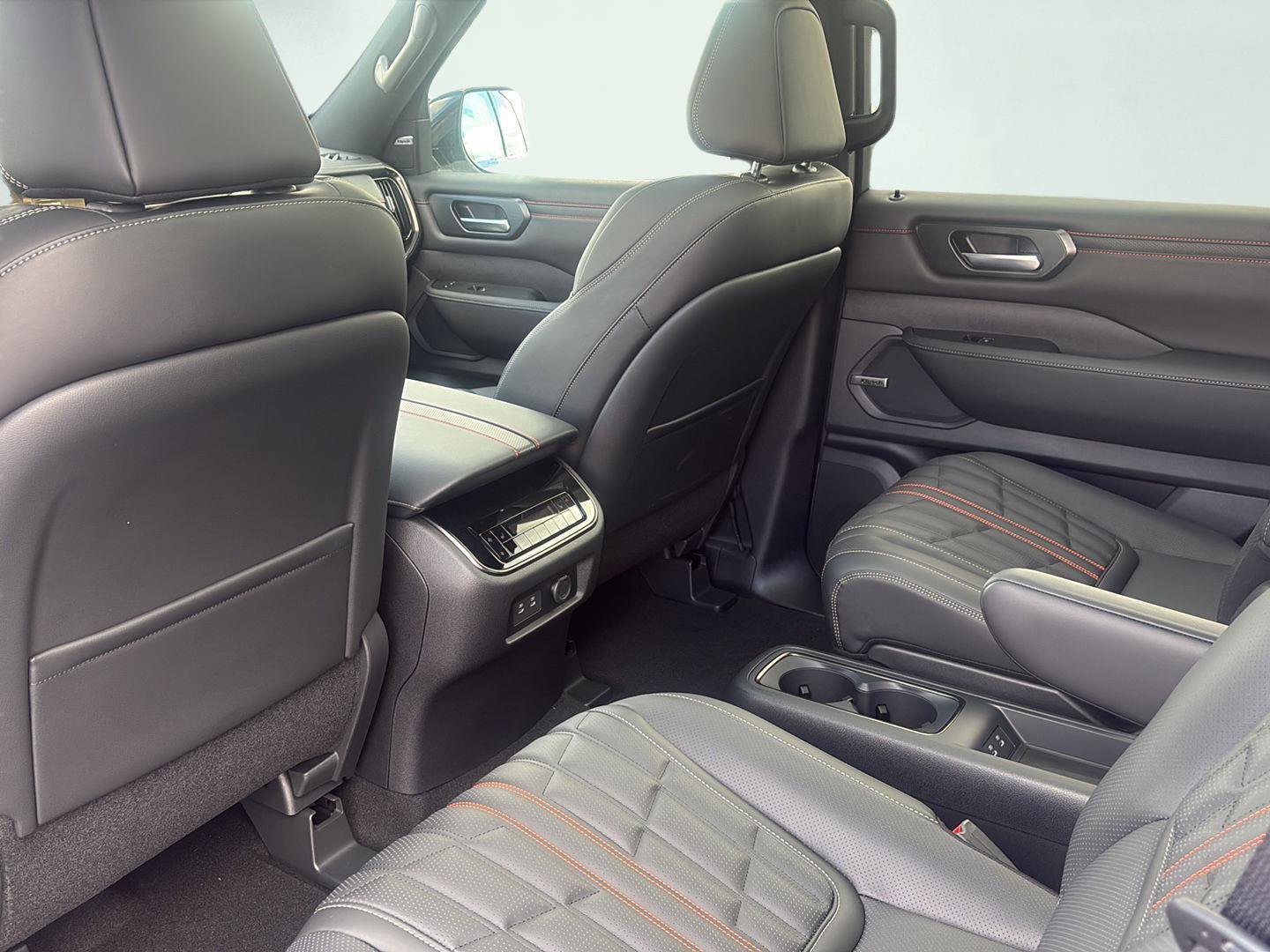 New 2026 Nissan Armada PRO-4X AWD/4WD image 22