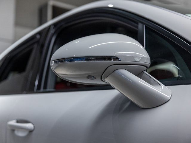 New 2026 Porsche Macan image 12