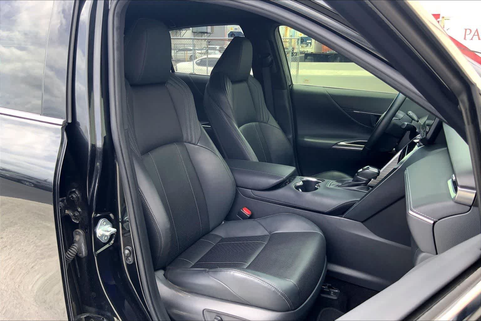 Used 2021 Toyota Venza XLE w/ Softex Package AWD/4WD image 13