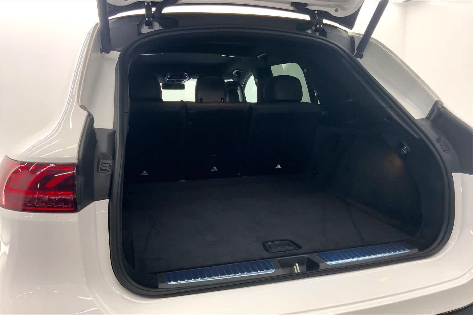 New 2027 Mercedes-Benz EQS 400 4MATIC SUV image 16