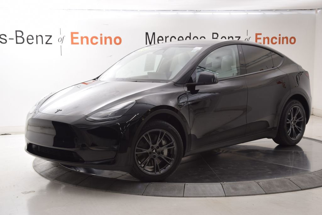 Used 2024 Tesla Model Y Long Range image 2