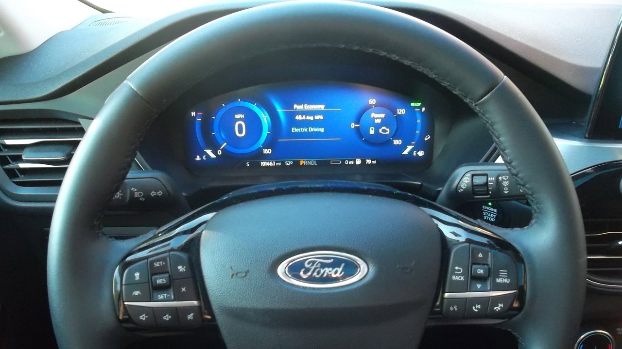 Used 2022 Ford Escape Titanium image 12