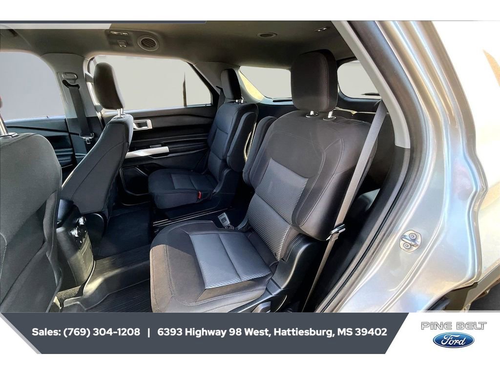 Used 2023 Ford Explorer XLT image 19