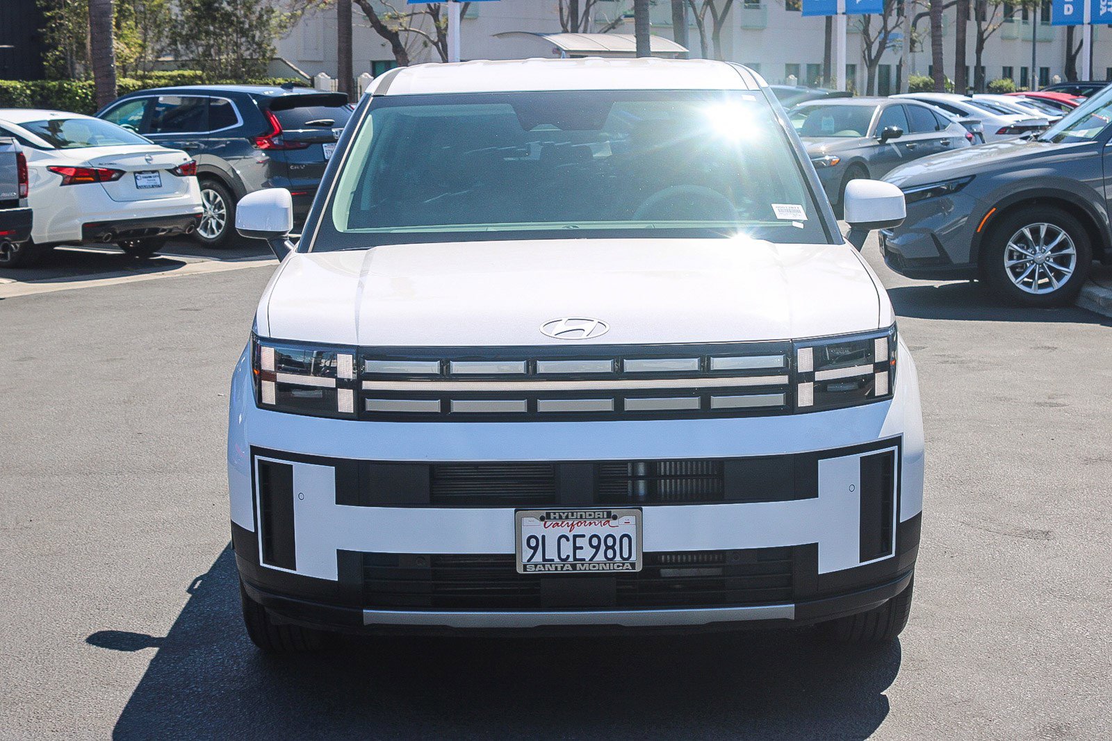 Used 2024 Hyundai Santa Fe SE image 2