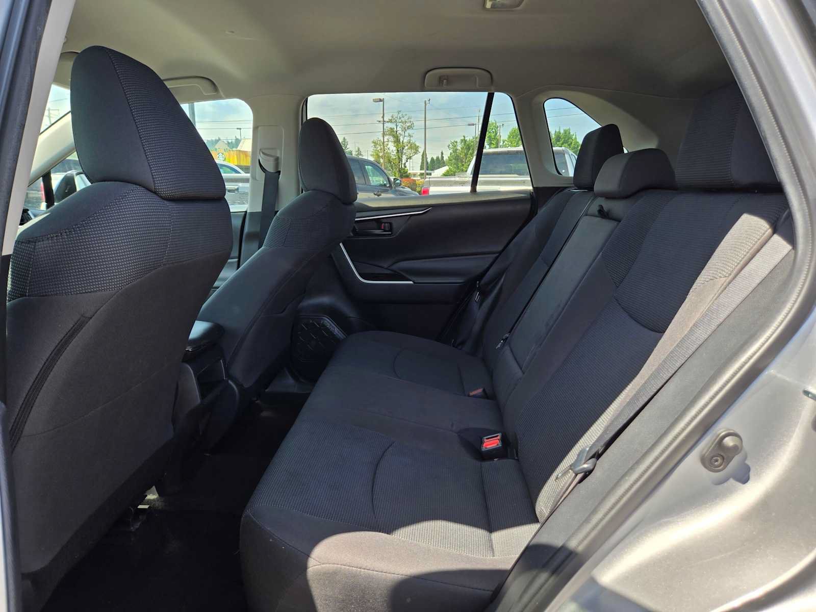 Certified 2021 Toyota RAV4 LE AWD/4WD image 20