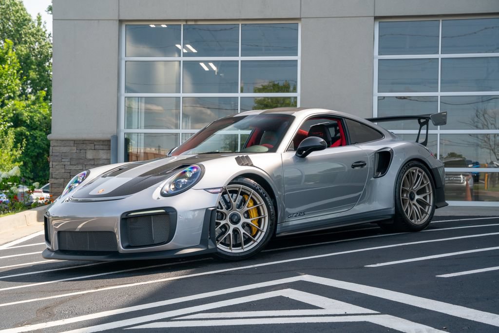 Used 2018 Porsche 911 GT2 RS RWD image 2