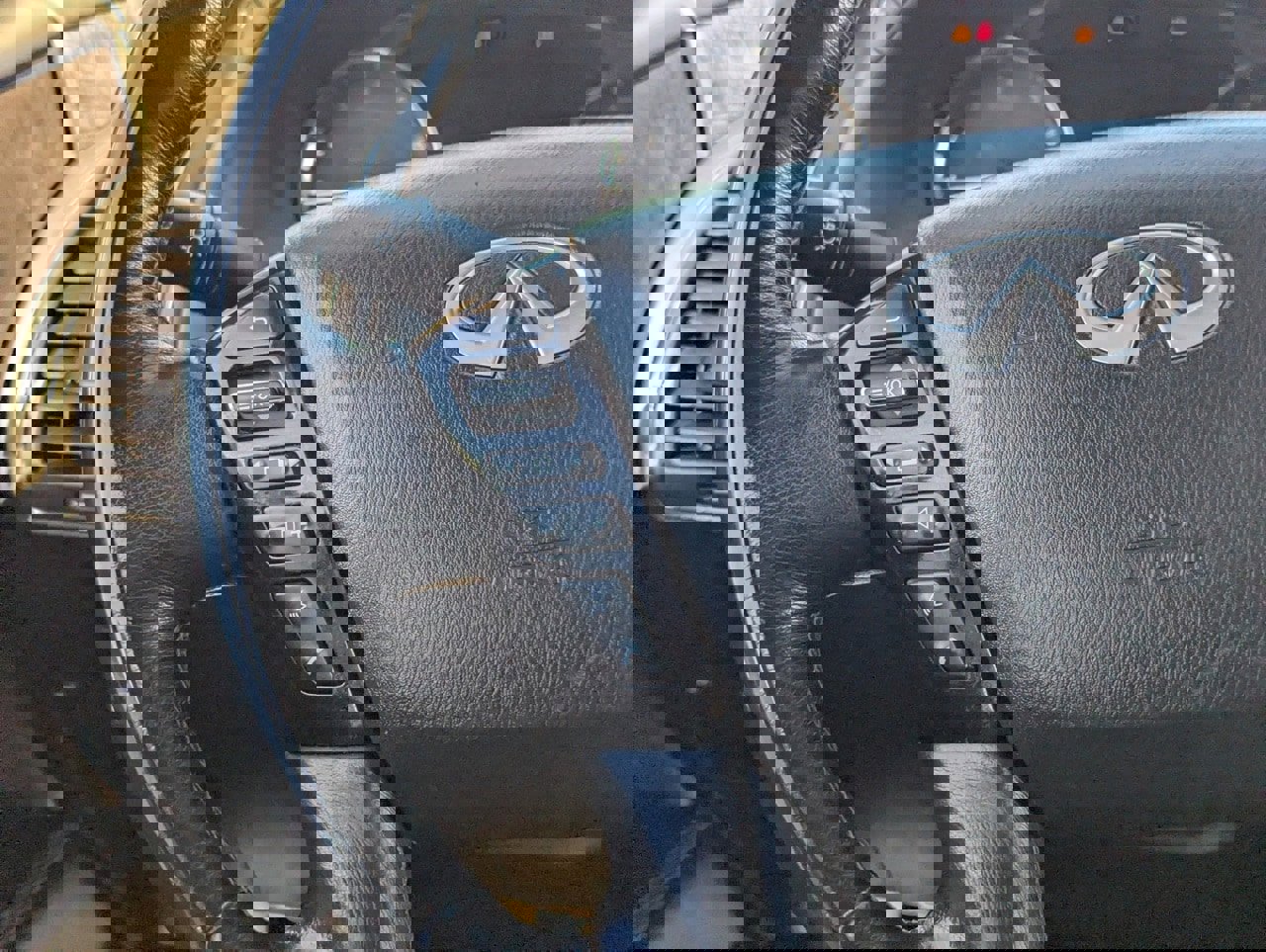 Used 2021 INFINITI QX80 Luxe image 24