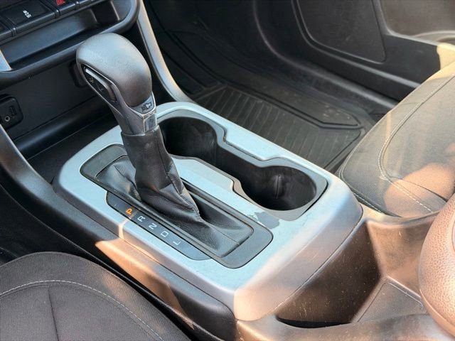 Used 2022 Chevrolet Colorado LT w/ Fleet Safety Package RWD image 13