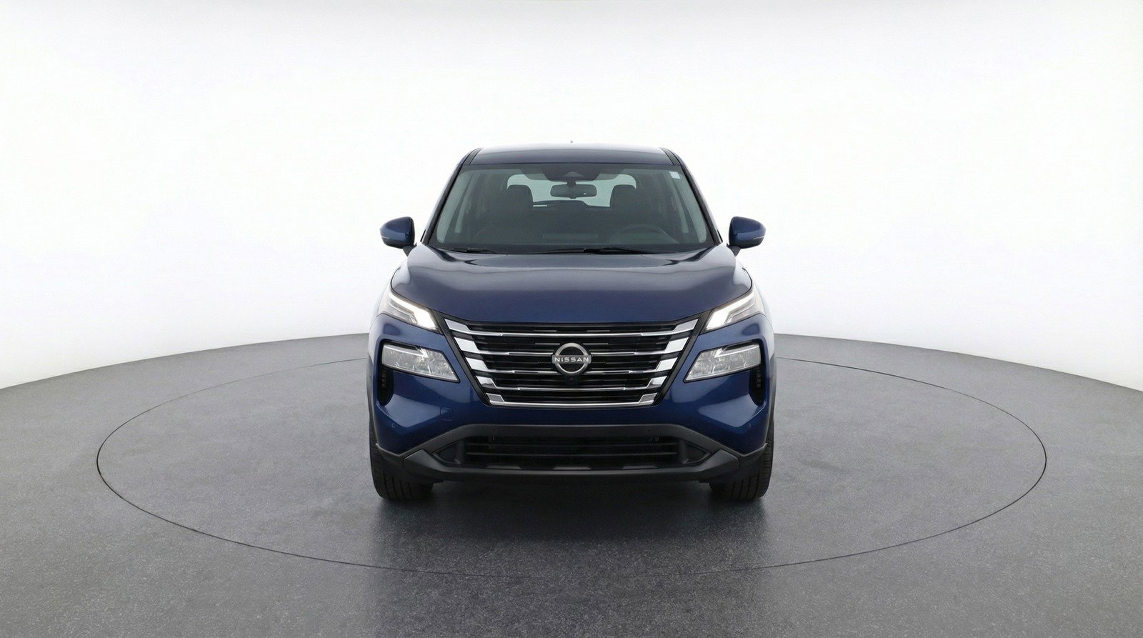 Used 2025 Nissan Rogue SV FWD image 2