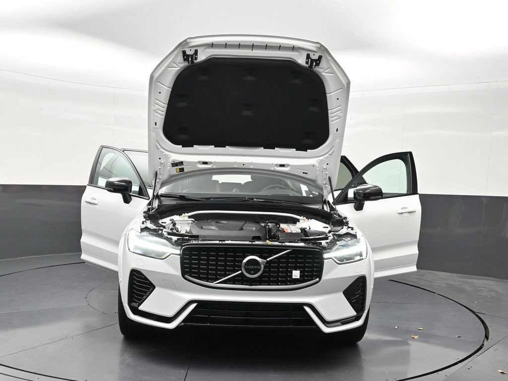Certified 2022 Volvo XC60 T8 Polestar w/ Protection Package Premier AWD/4WD image 36
