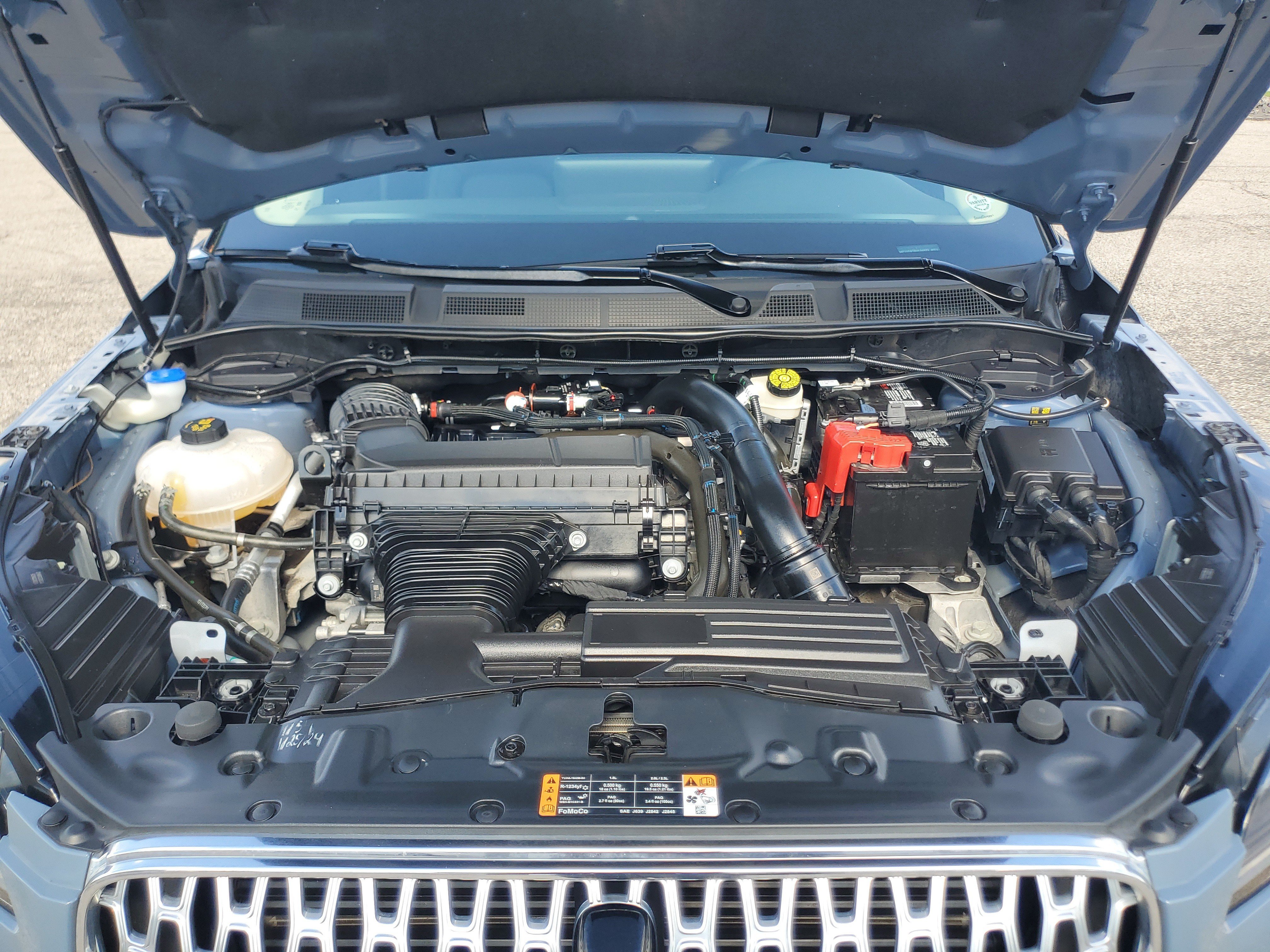 Certified 2024 Lincoln Corsair AWD w/ Equipment Group 101A image 8