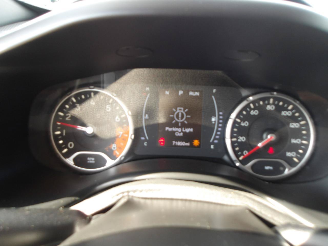 Used 2018 Jeep Renegade Altitude FWD image 21