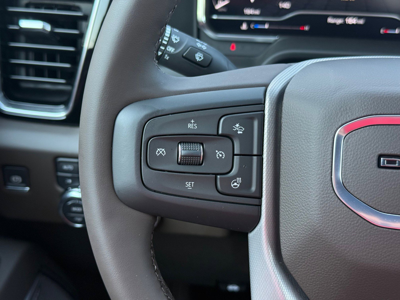 New 2025 GMC Sierra 2500 Denali w/ Denali Reserve Package image 23