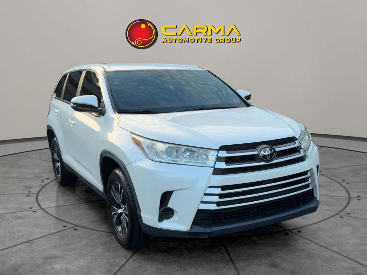 Used 2019 Toyota Highlander LE FWD image 11