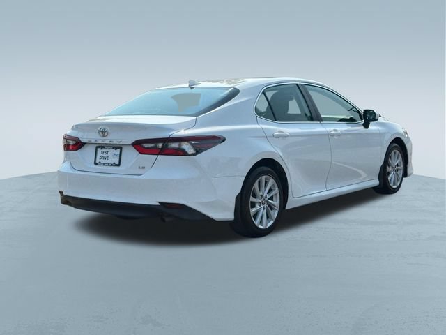 Used 2021 Toyota Camry LE FWD image 8